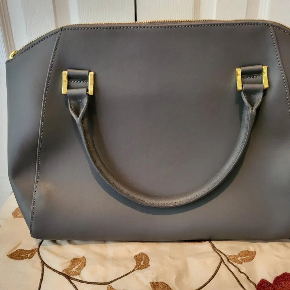 JOY MANGANO